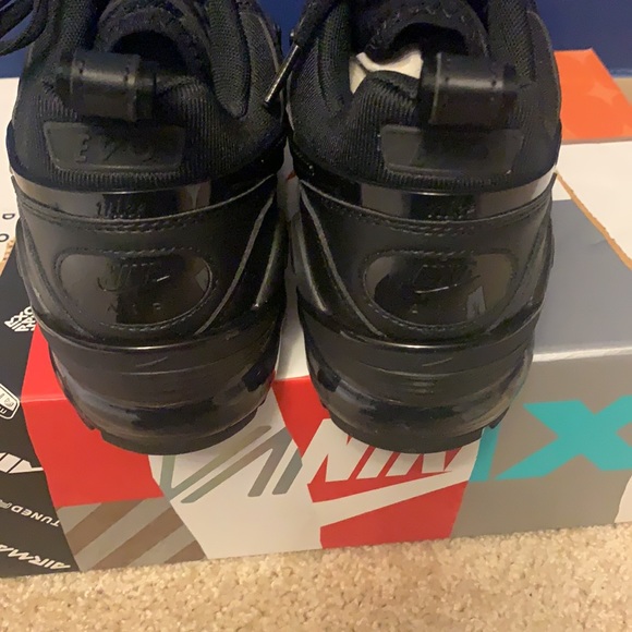 NIKE AIR MAX EVO - Picture 4 of 5